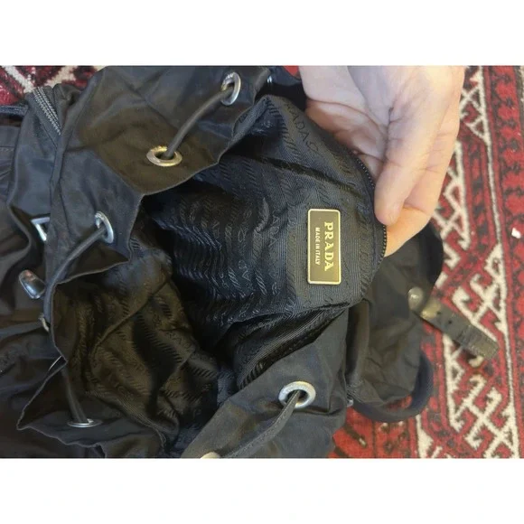 PRADA BLACK VINTAGE TESSUTO NYLON TRIANGLE LOGO BACKPACK